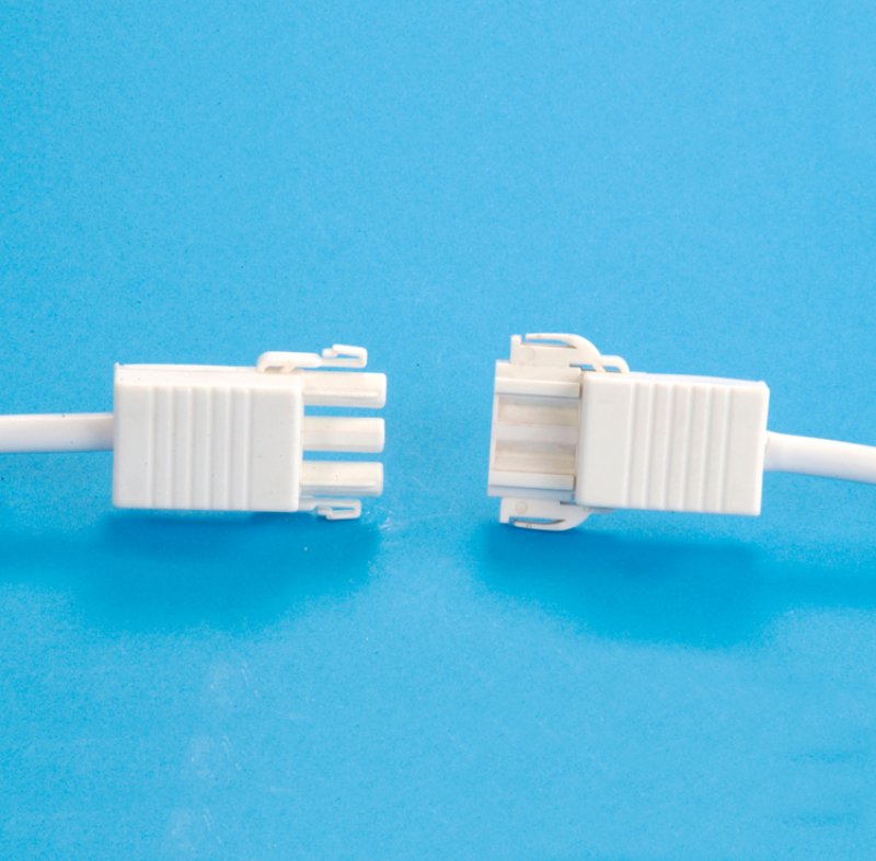 Mains 240V Connectors Pennine Leisure Supplies